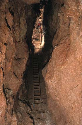 Blick vom Einstiegsschacht in die Donnerstagskluft